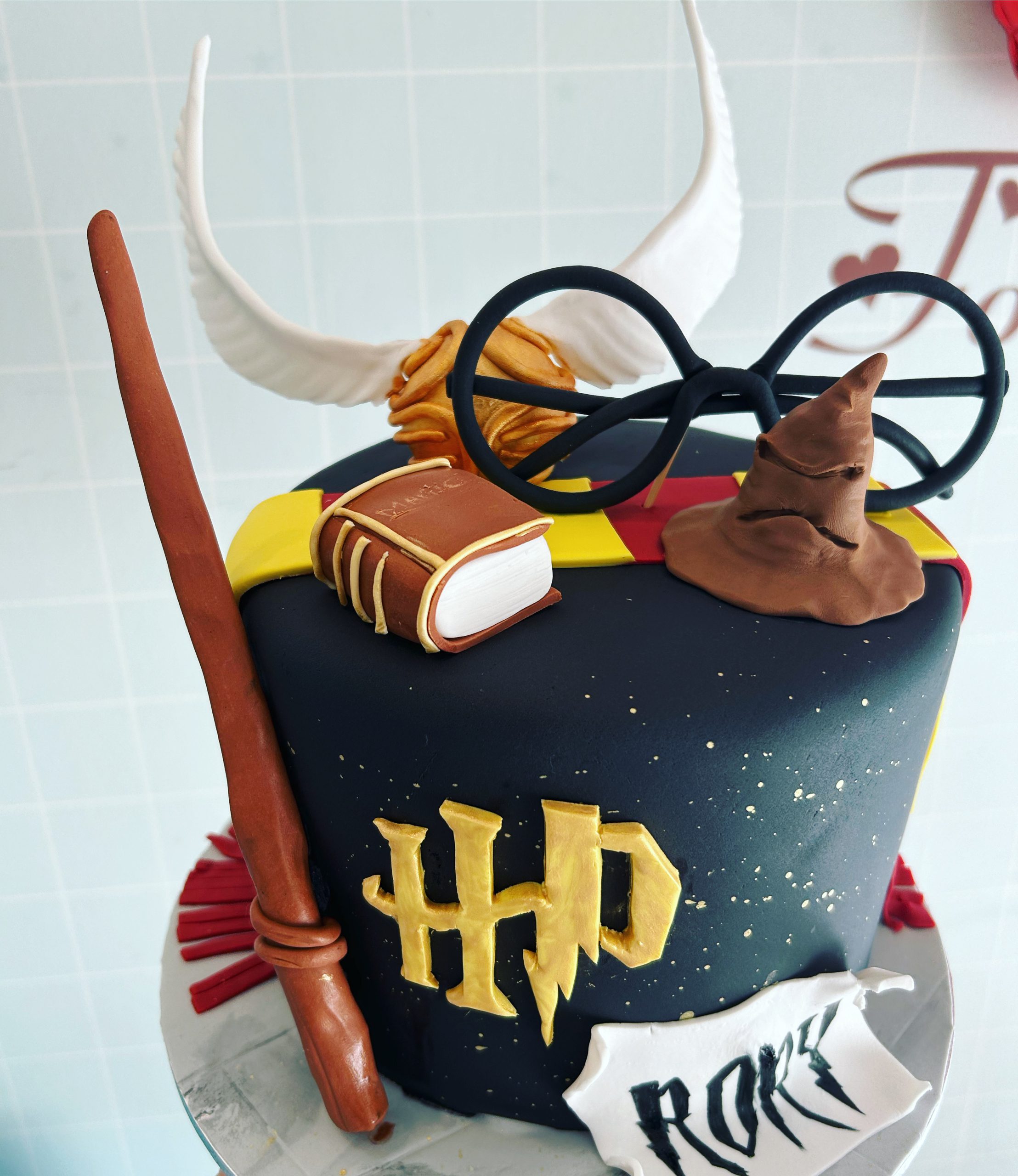 Harry Potter Cake- Order Online Harry Potter Cake @ Flavoursguru-happymobile.vn