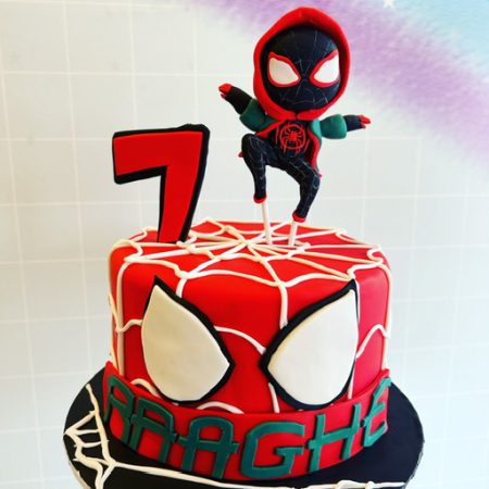 SpidermanBlack-1-450x450 Super Hero Cakes