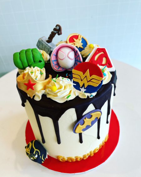 Superhero girls cake