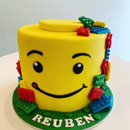 VUMM2282-450x450 Lego Cakes